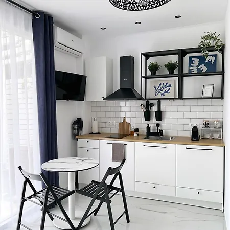 Apartment Cozy Studio Near The Beach *